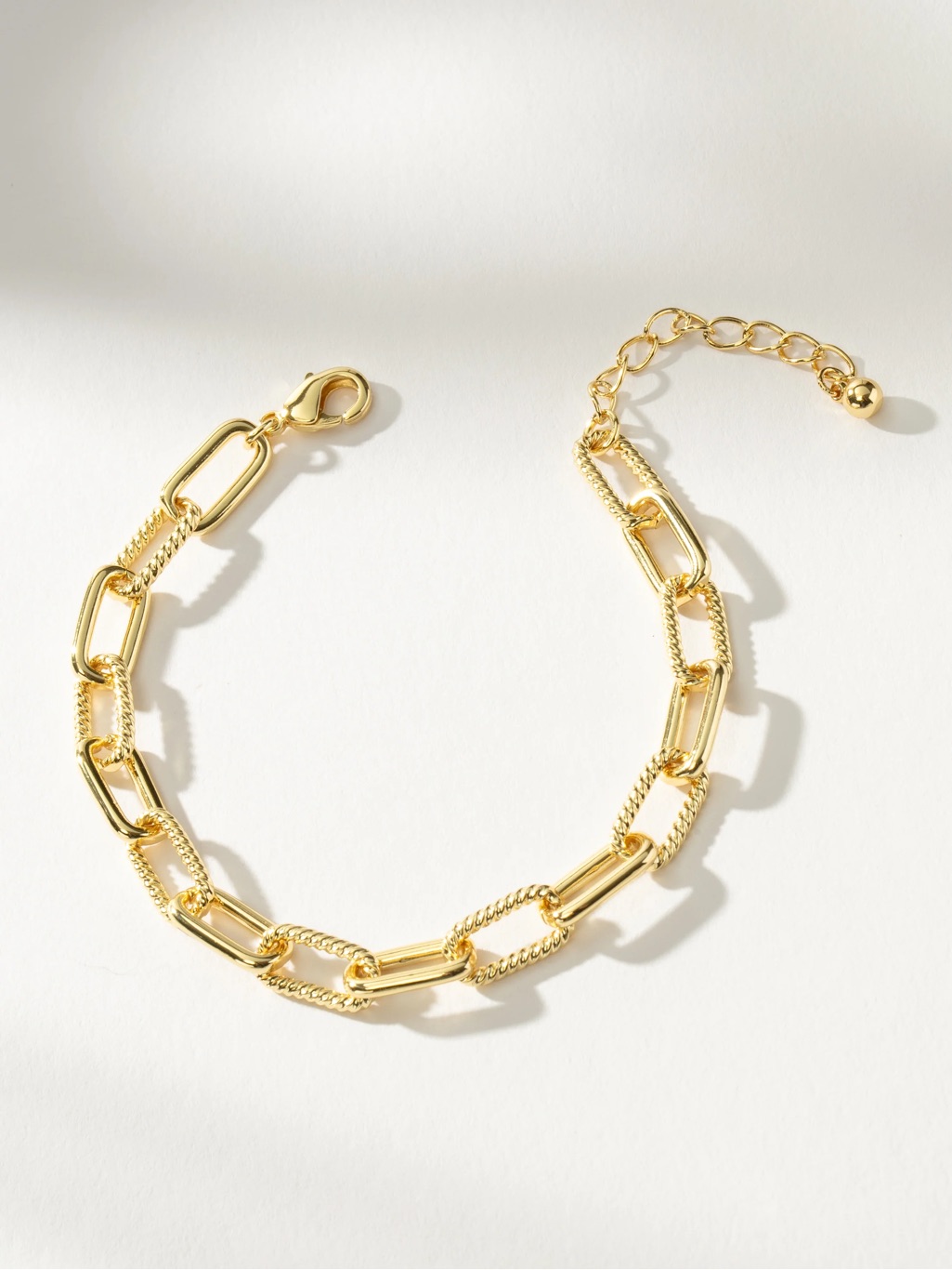 Uncommon James Linked Chain Bracelet